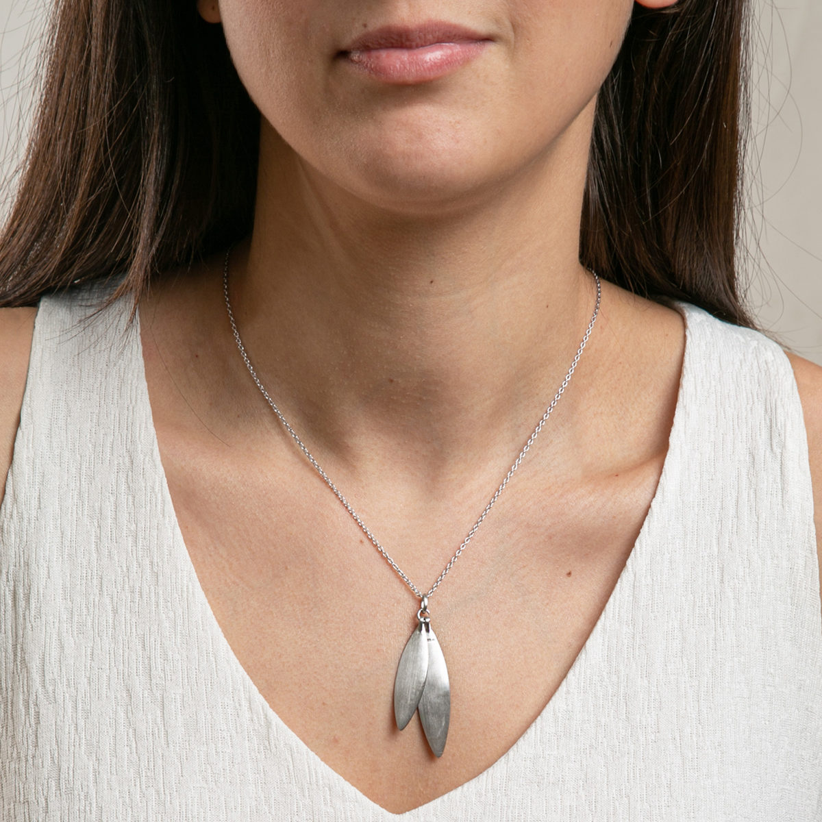 By Biehl Olive Μενταγιόν - Image 2