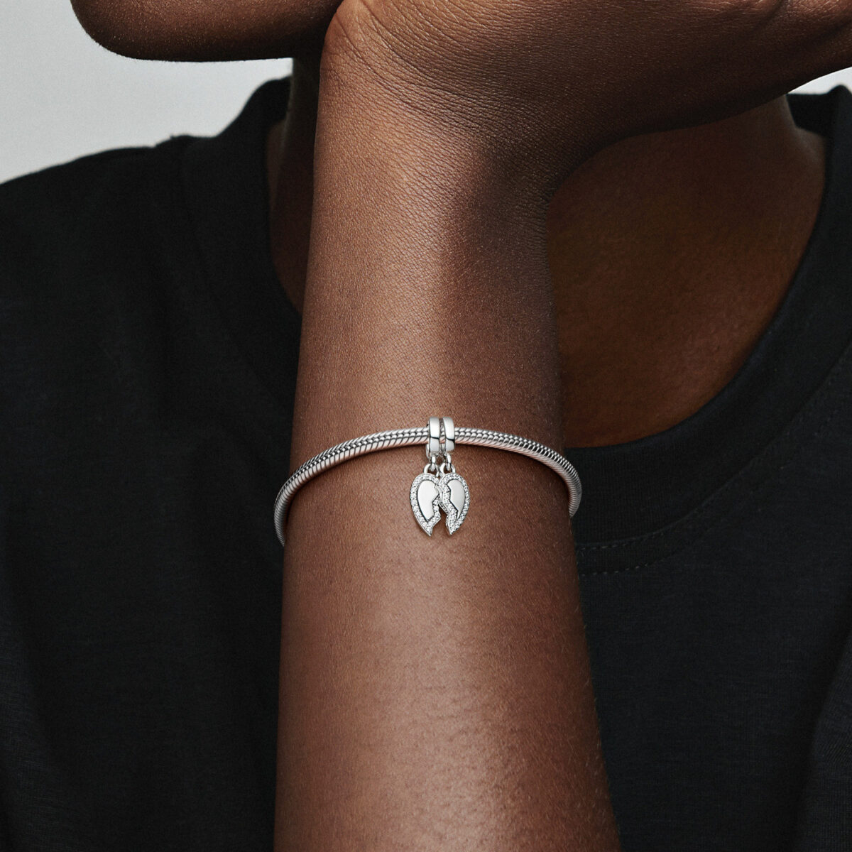 Pandora Κρεμαστό Σύμβολο Φιλίας με Χωριζόμενη Καρδιά - Image 3